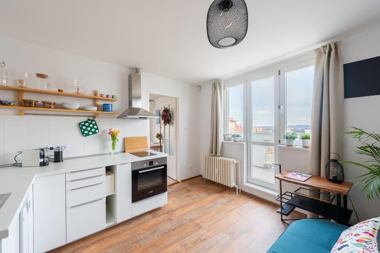 Bright Charming Apt With Terrace, Parking & Airco. Praga Zewnętrze zdjęcie