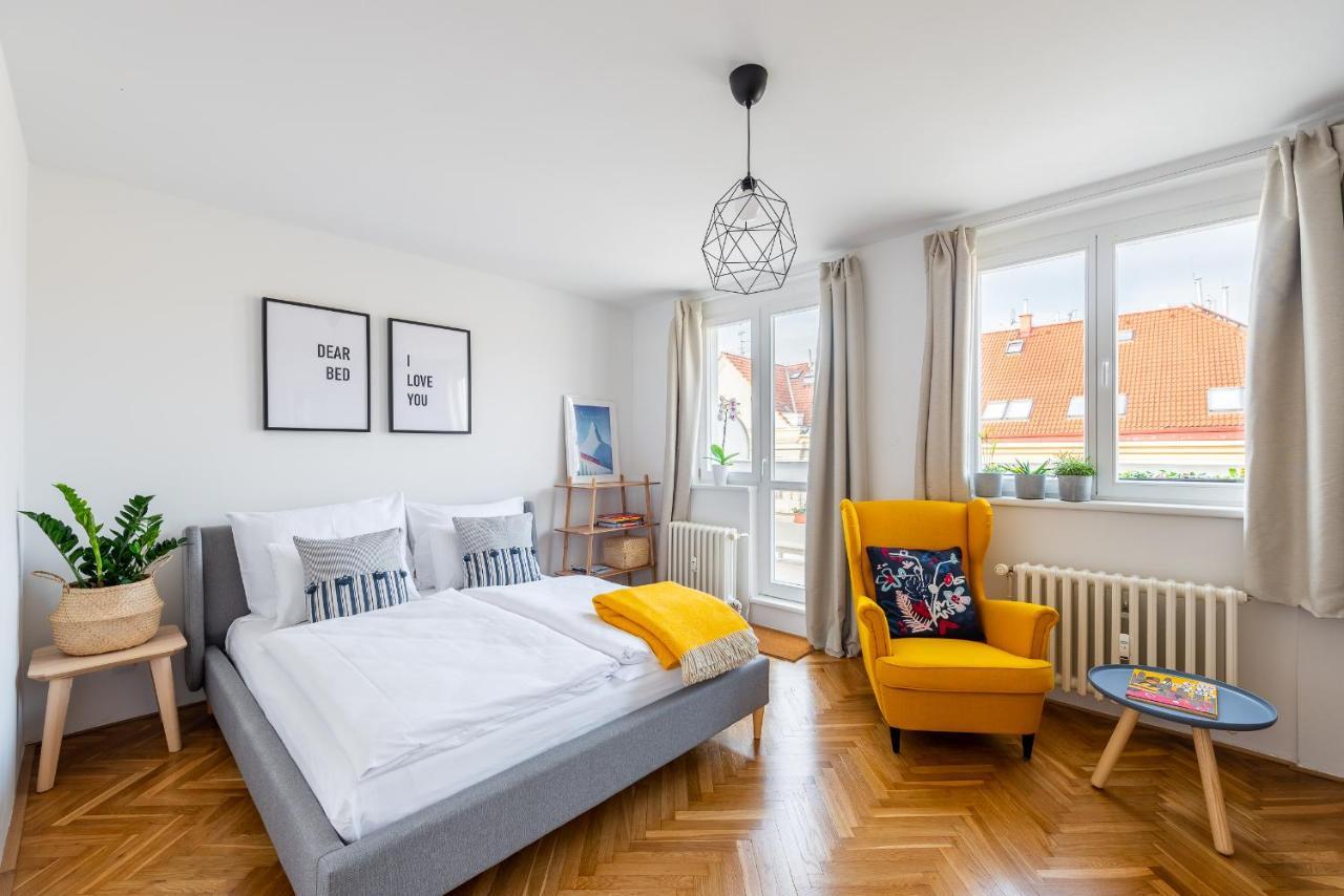 Bright Charming Apt With Terrace, Parking & Airco. Praga Zewnętrze zdjęcie